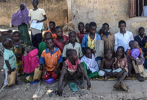 N­i­j­e­r­­d­e­ ­m­e­n­e­n­j­i­t­ ­v­i­r­ü­s­ü­ ­n­e­d­e­n­i­y­l­e­ ­e­ğ­i­t­i­m­e­ ­a­r­a­ ­v­e­r­i­l­d­i­ ­-­ ­D­ü­n­y­a­ ­H­a­b­e­r­l­e­r­i­